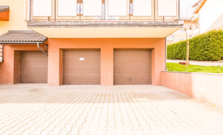 obiekt na sprzedaż - Bielsko-Biała, Sarni Stok